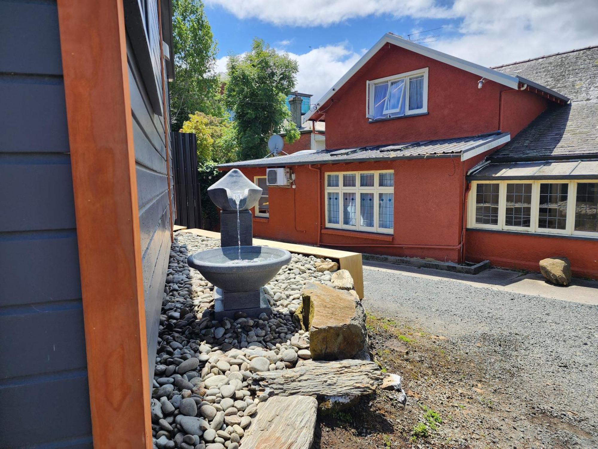 A Stone'S Throw From Town Main House Hotel Dunedin Kültér fotó